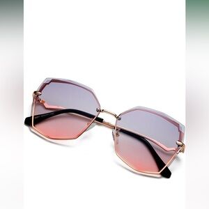 S. Notio Oversized Retro Sunglasses.   Pink & Gray Gradient Lens.
